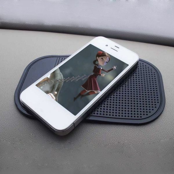 4pcs Car Anti-Slip Mat Super Sticky Pad for Phone / GPS / MP4 / MP3 - Image 7