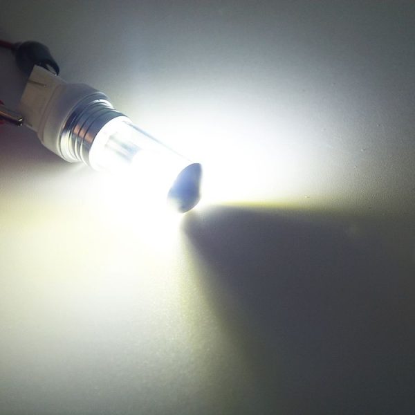 Motorcycle Headlights 750LM 6000K White H6 / BA20D 40W 8-LED Bulbs, DC 12-24V - Image 6