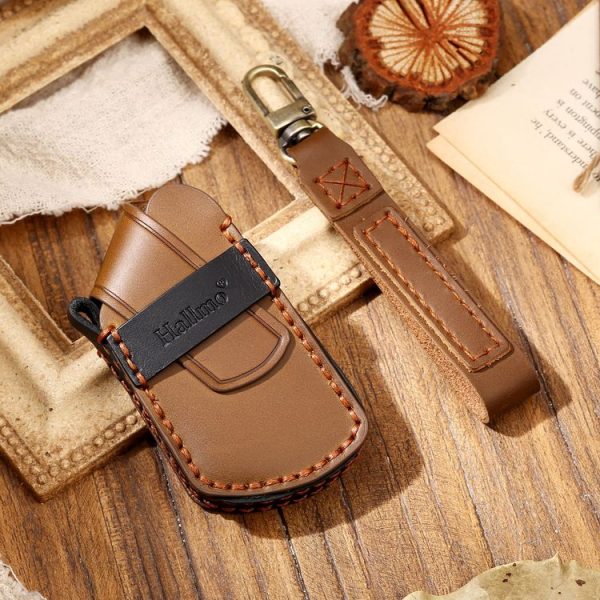 Hallmo Car Cowhide Leather Key Protective Cover Key Case for Volkswagen Golf 8 (Brown) - Image 2