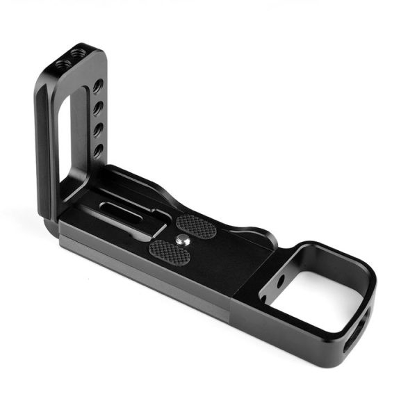 YELANGU YLG0715A 1 / 4 inch Vertical Shoot Quick Release L Plate Bracket Base Holder for Sony A6300 / A6000 / A6100 / A6400 / A6500 (Black) - Image 3
