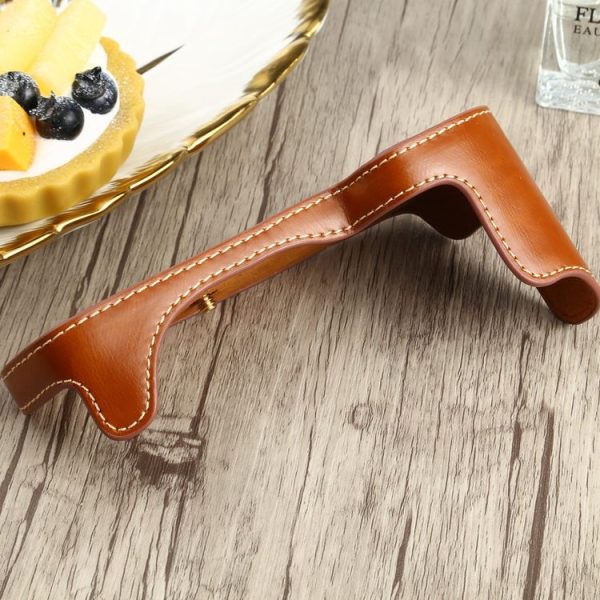 1 / 4 inch Thread PU Leather Camera Half Case Base for Canon EOS 90D (Brown) - Image 4