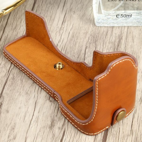 1 / 4 inch Thread PU Leather Camera Half Case Base for Sony ILCE-7C / A7C (Brown) - Image 3