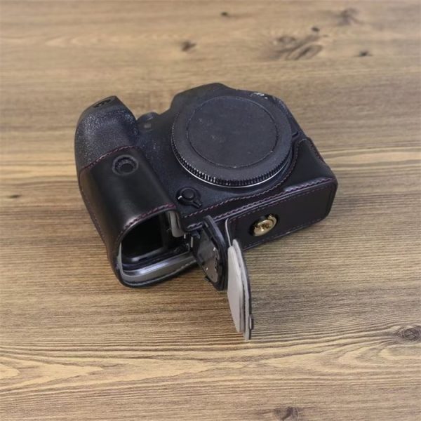 Canon EOS R7 1 / 4 inch Thread PU Leather Camera Half Case Base (Black) - Image 4
