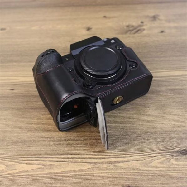 Fujifilm XH2S 1 / 4 inch Thread PU Leather Camera Half Case Base (Coffee) - Image 3