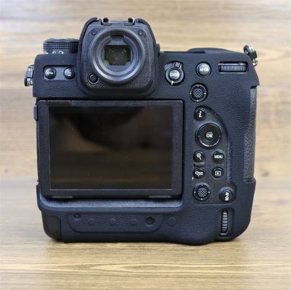 Nikon Z9 Soft Silicone Protective Case (Green) - Image 4