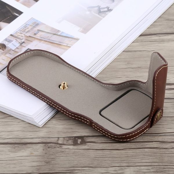 1 / 4 inch Thread PU Leather Camera Half Case Base for Canon EOS 5D Mark IV / 5D Mark III (Coffee) - Image 3