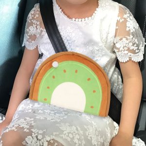 Car Child Seat Belt Adjusting and Fixing Device Buttons Seat Belt Anti-strangulation Shoulder Cover, Style: Flannel Fabric Kiwi
