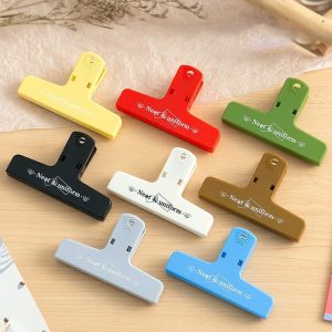 Handbook Clip Colorful Retro Plastic Clip Snack Receipt Clip (Random Color)