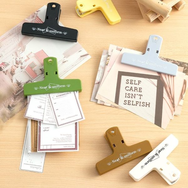 Handbook Clip Colorful Retro Plastic Clip Snack Receipt Clip (Random Color) - Image 5