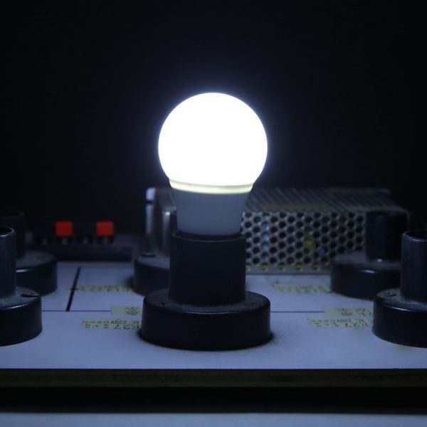 E27 5W 450LM LED Energy-Saving Bulb AC85-265V (White Light) - Image 4