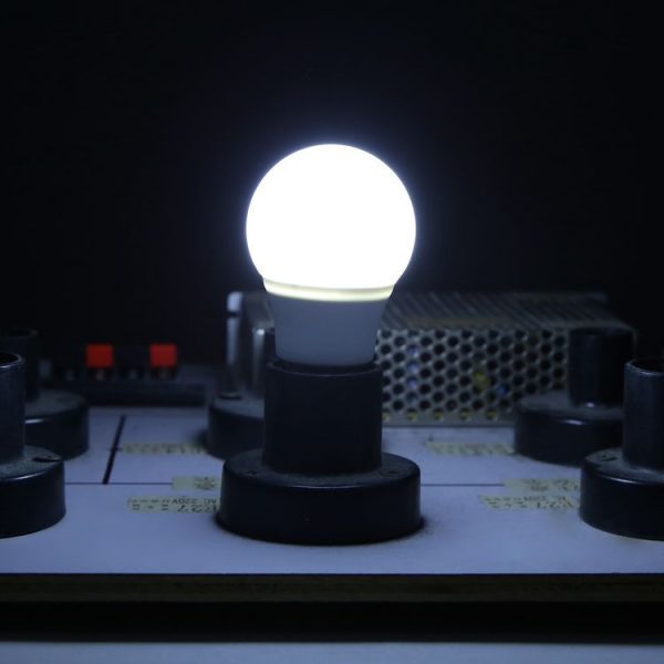 E27 5W 450LM LED Energy-Saving Bulb DC5V (White Light) - Image 4