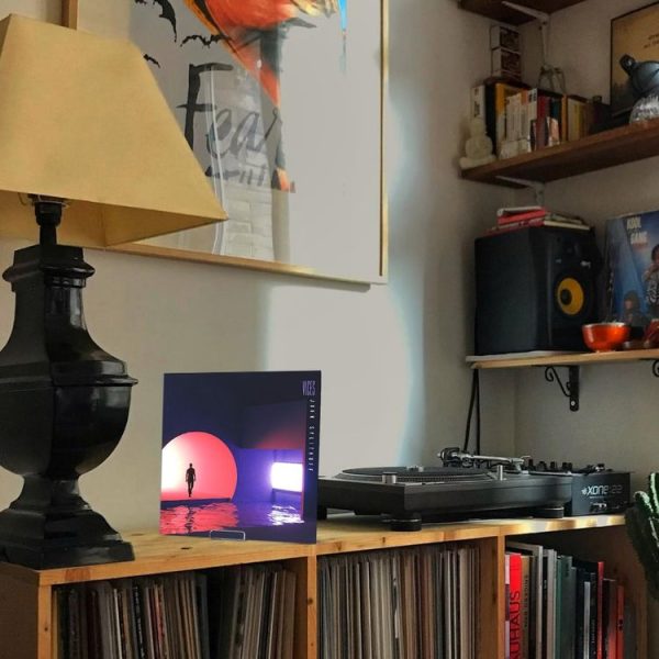 YX109 Acrylic Removable Vinyl Record Stand (Transparent) - Image 5
