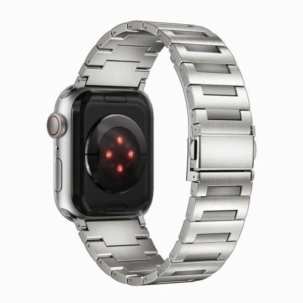Apple Watch 46mm / 49mm / 45mm / 44mm Titanium Alloy Watch Band (Silver) - Image 4