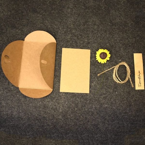 10 PCS Festival Creative DIY Retro Kraft Paper Handmade Small Dry Flower Greeting Card Birthday Card - Image 3