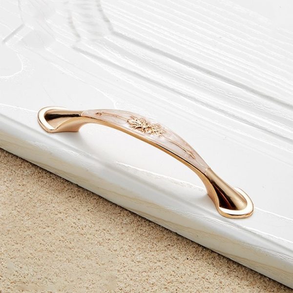 5 PCS 6026-96 European Style Zinc Alloy Cabinet Wardrobe Drawer Door Handle, Hole Spacing: 96mm (White Amber) - Image 2