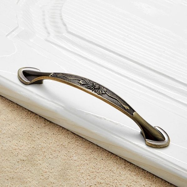 5 PCS 6026A-128 European Style Zinc Alloy Cabinet Wardrobe Drawer Door Handle, Hole Spacing: 128mm (Bronze) - Image 2