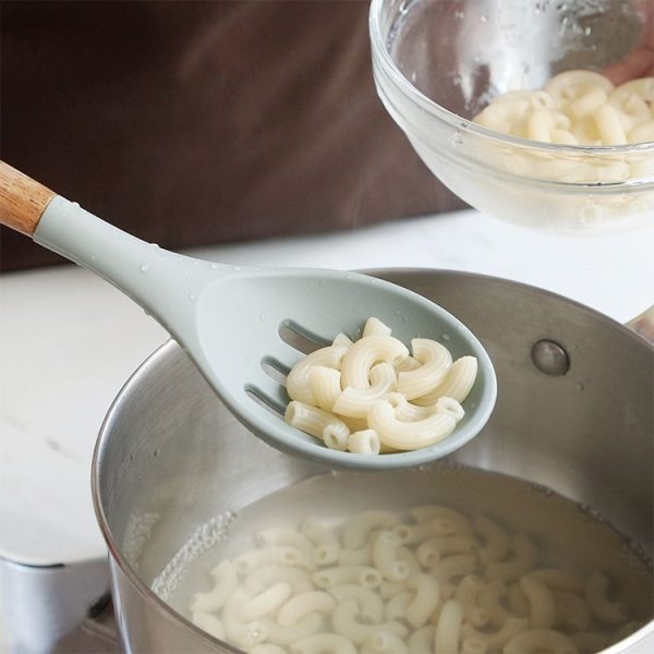 Silicone Wood Handle Leak Soup Spoon Heat-resistant Cooking Colander Spoon Kitchen Tools - Image 4