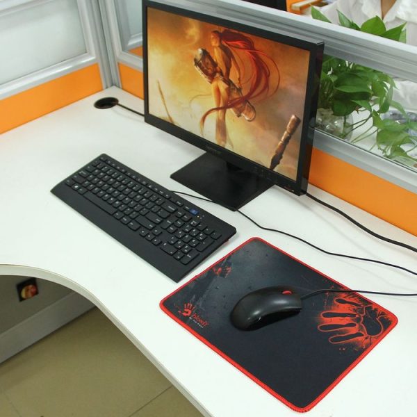 Extended Large Slim Anti-Slip Bloody Pattern Soft Rubber Smooth Cloth Surface Game Keyboard Mouse Pad Mat, Size: 320 x 240 x 3 mm - Image 7