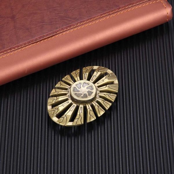 Butterfly Fish Type Fidget Spinner Toy Stress Reducer Anti-Anxiety Toy for Children and Adults, 3.5 Minutes Rotation Time, R188 Ceramics Beads Bearing + Zinc Alloy Material (Gold) - Image 3
