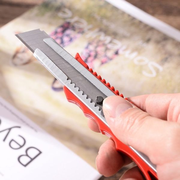 Large Size Utility Knife Paper Cutter with Stainless Steel Blade, Random Color Delivery - Image 6