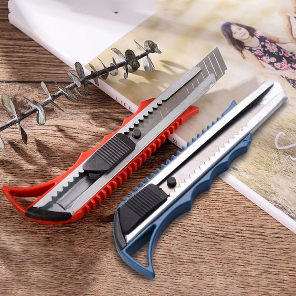 Large Size Utility Knife Paper Cutter with Stainless Steel Blade, Random Color Delivery - Image 7