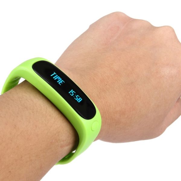 E02 Bluetooth 4.0 Smart Sports Bracelet, Support Camera Remote / Video Remote / Sport Tracking / Sleep Tracking / Watch Function (Green) - Image 5