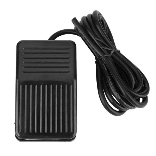 TFS-01 AC 250V 10A Anti-slip Plastic Case Foot Control Pedal Switch, Cable Length: 1m (Black)