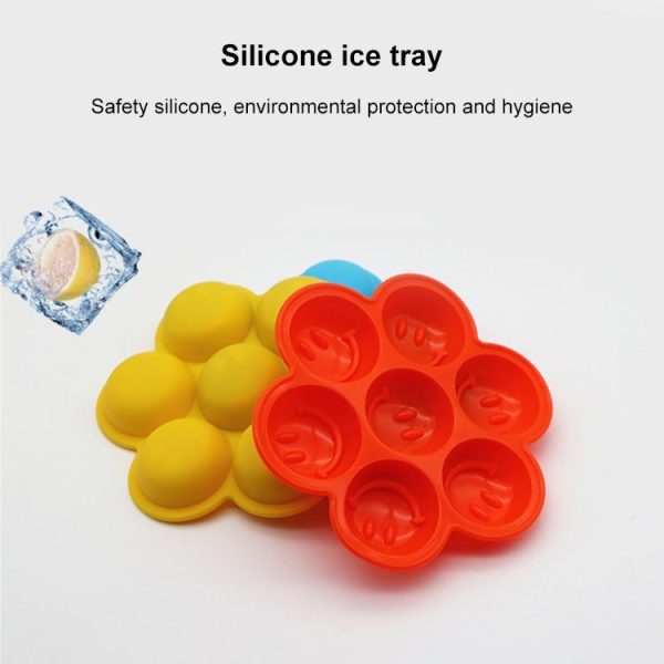 Smile Pattern Silicon Ice Cube Tray Ice Mold, Random Color Delivery - Image 6