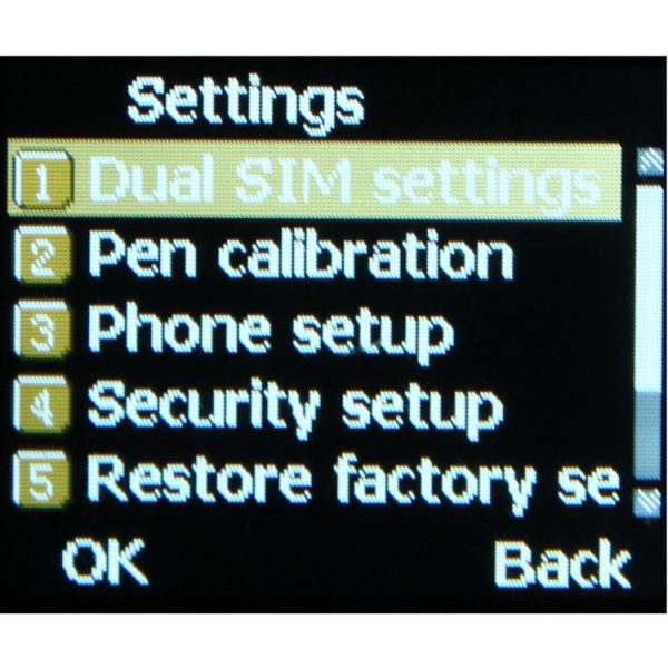 Q8 Smart Watch Phone, Silica Gel Belt Design, Bluetooth / FM Radio, Dual SIM, Network: 2G (Black) - Image 9