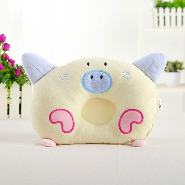 Diamond Velvet Cartoon Pig Shaping Pillow (Yellow)