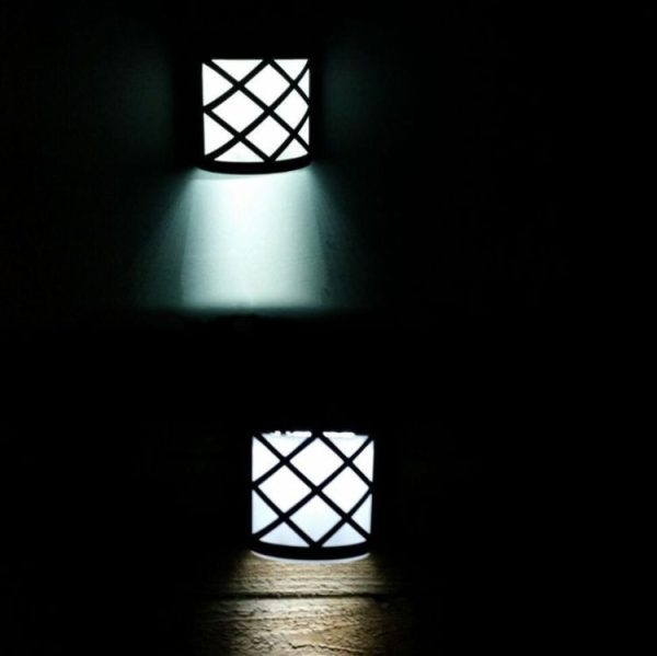 Solar Powered LED Wall Light Outdoor Waterproof Energy Saving Street Garden Lamp (White Light) - Image 10
