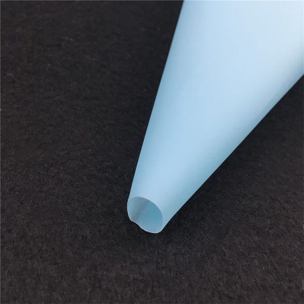 4 in 1 Silicone Icing Piping Cream Pastry Bag Nozzle DIY Cake Decorating Tools Set (EVA Bag White 4 Mixed) - Image 5