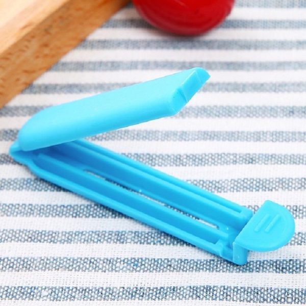 Household Travel Snack Storage Bag Plastic Sealing Clip, Color Delivery Randomly - Image 3