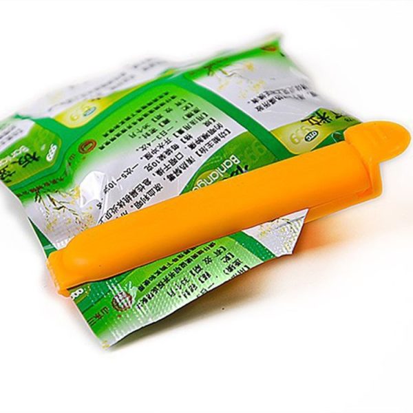 Household Travel Snack Storage Bag Plastic Sealing Clip, Color Delivery Randomly - Image 5