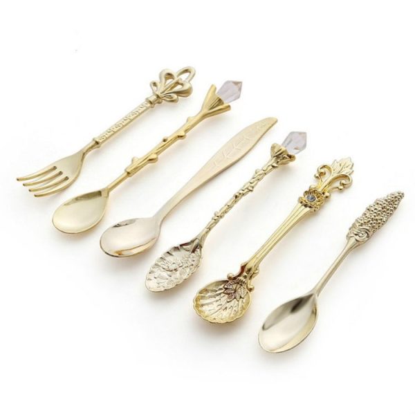 6pcs / Set Vintage Mini Coffee Spoons Suit Royal Style Metal Carved Coffee Fruit Cutler Dessert Flatware Kitchen Tools Gold - Image 2