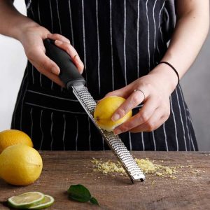 Portable Rectangle Stainless Steel Cheese Grater Tools Chocolate Lemon Fruit Peeler (Color box)