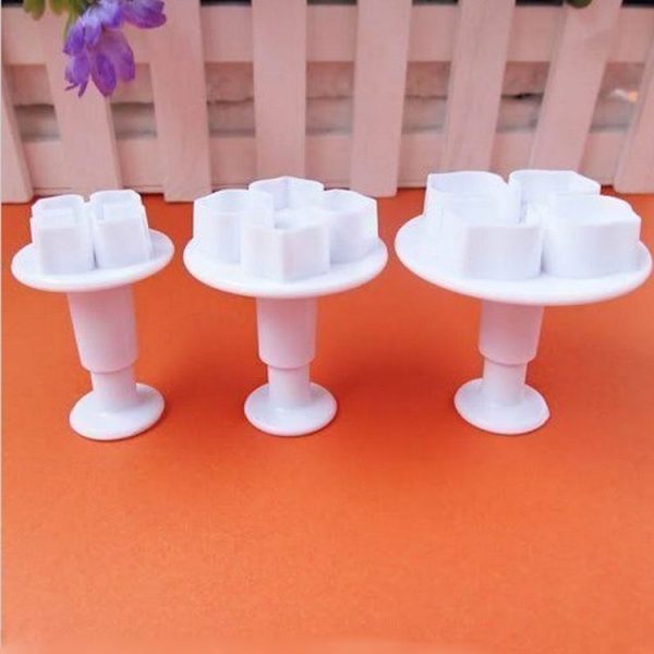 2 Set Silicone Hydrangea Fondant Cake Decorating Flower Blossom Mold (3 PCS Hydrangea) - Image 5