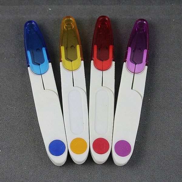 Plastic Cross Embroidery Sewing Snip Thread Sewing Cutter Scissors, Random Color Delivery - Image 4