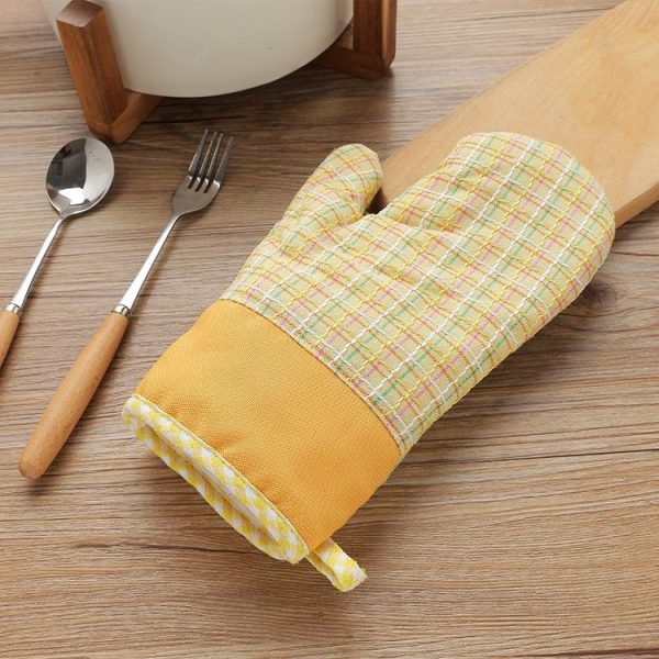 Cross Cotton Insulation Thicken High Temperature Microwave Oven Anti-scalding Gloves (Yellow) - Image 4
