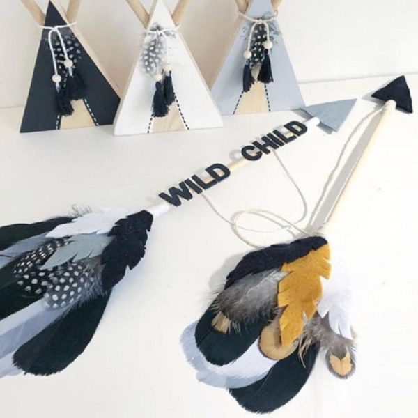 Wooden Arrow Feather Pendant Game Tent Decoration (Purple White) - Image 5