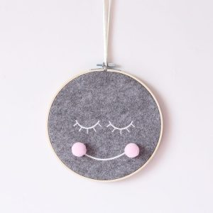 Felt Smiley Tent Pendant Wall Decoration Children Room Children Clothing Store Props, Size: Large (Pink Ball)