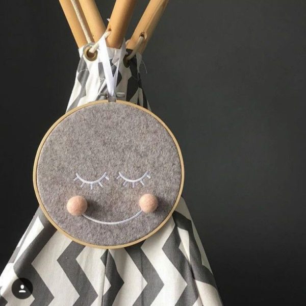 Felt Smiley Tent Pendant Wall Decoration Children Room Children Clothing Store Props, Size: Medium (Green Ball) - Image 3