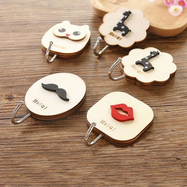 Wooden Cartoon Dream Catcher Rack Hook, Style Random Delivery