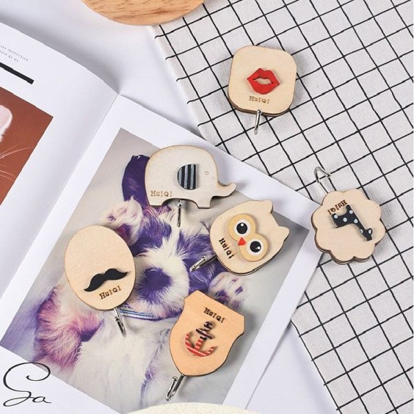 Wooden Cartoon Dream Catcher Rack Hook, Style Random Delivery - Image 2