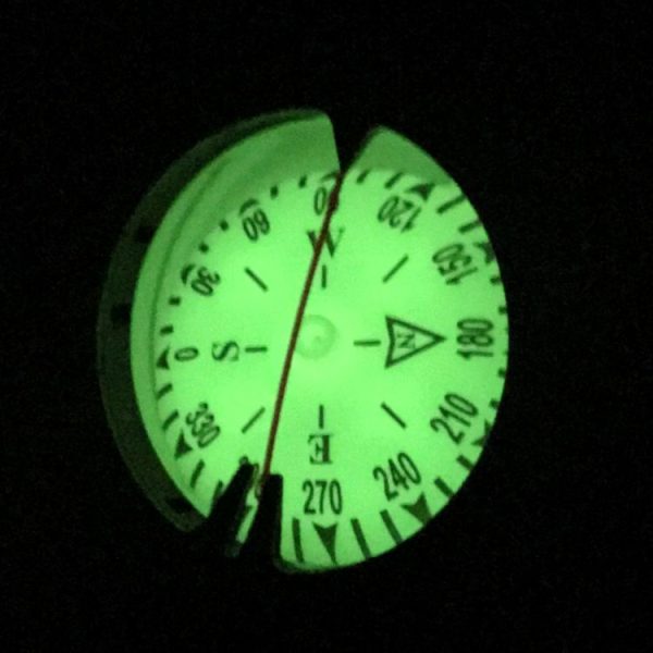 PW60 Watch-style Diving Compass Strong Magnetic Fluorescence Dial Corrosion-resistant Compass - Image 6