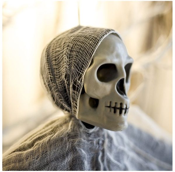 2 PCS Halloween Gauze Imitation Skull Hanging Ghost Pendant Bar Horror Atmosphere Layout Props - Image 4