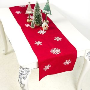 2 PCS Christmas Cloth Cartoon Embroidery Table Flag Tablecloth Scene Decoration (Red Snowflake)