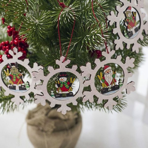2 PCS Christmas Painted Carved Wooden Snowflake Decoration Pendant (Santa) - Image 4