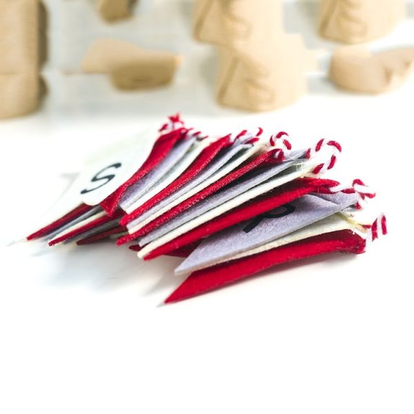 Christmas Creative Felt letters Printed Flag Decoration - Image 5