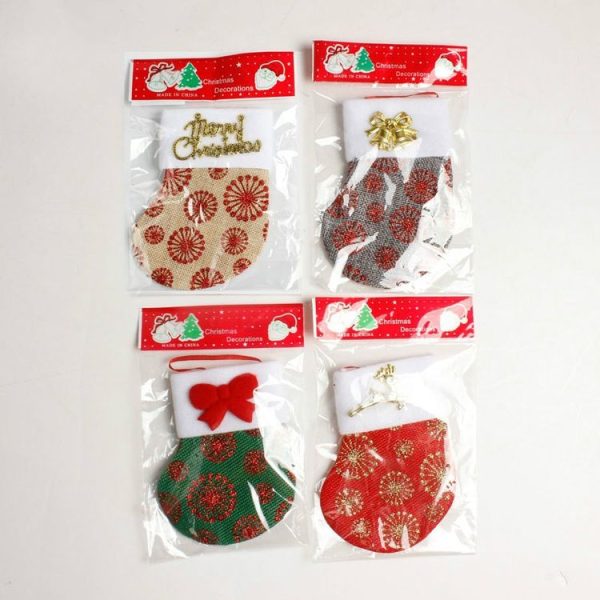 2 PCS Creative Christmas Stocking Knife and Fork Set Table Decoration (Green Socks + Bow Tie) - Image 4